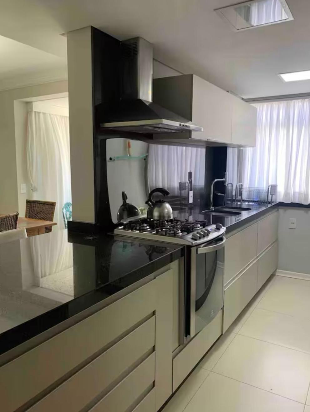 Apartamento No Centro De *
